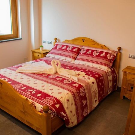 Sole Agriturismo Locatello Екстериор снимка